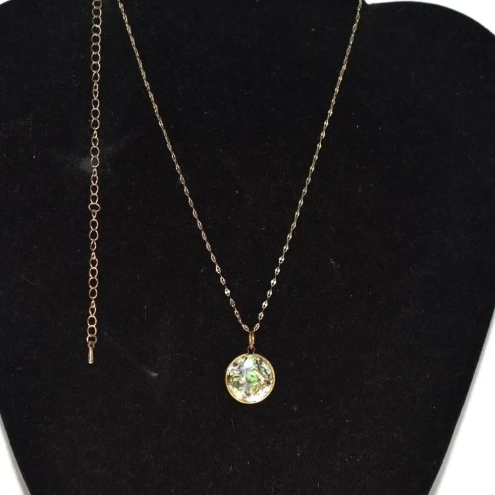Trendy Iridescent Shell/Abalone Flakes Resin Pendant Gold Tone 14